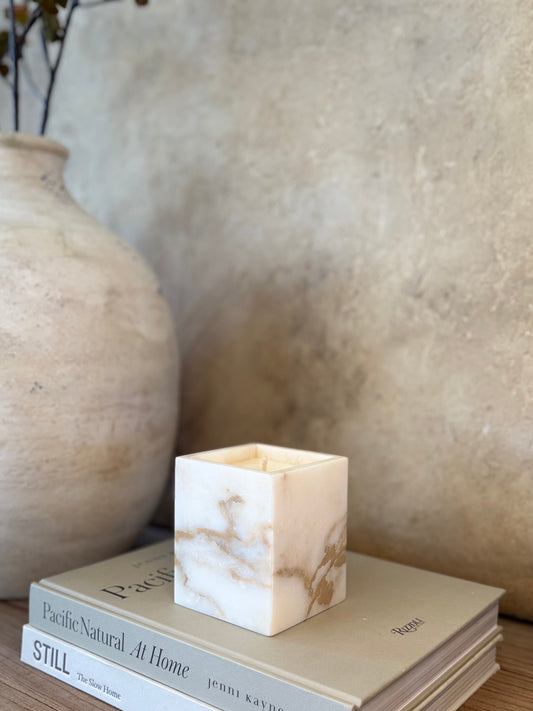 Calacatta Borghini Marble Candle